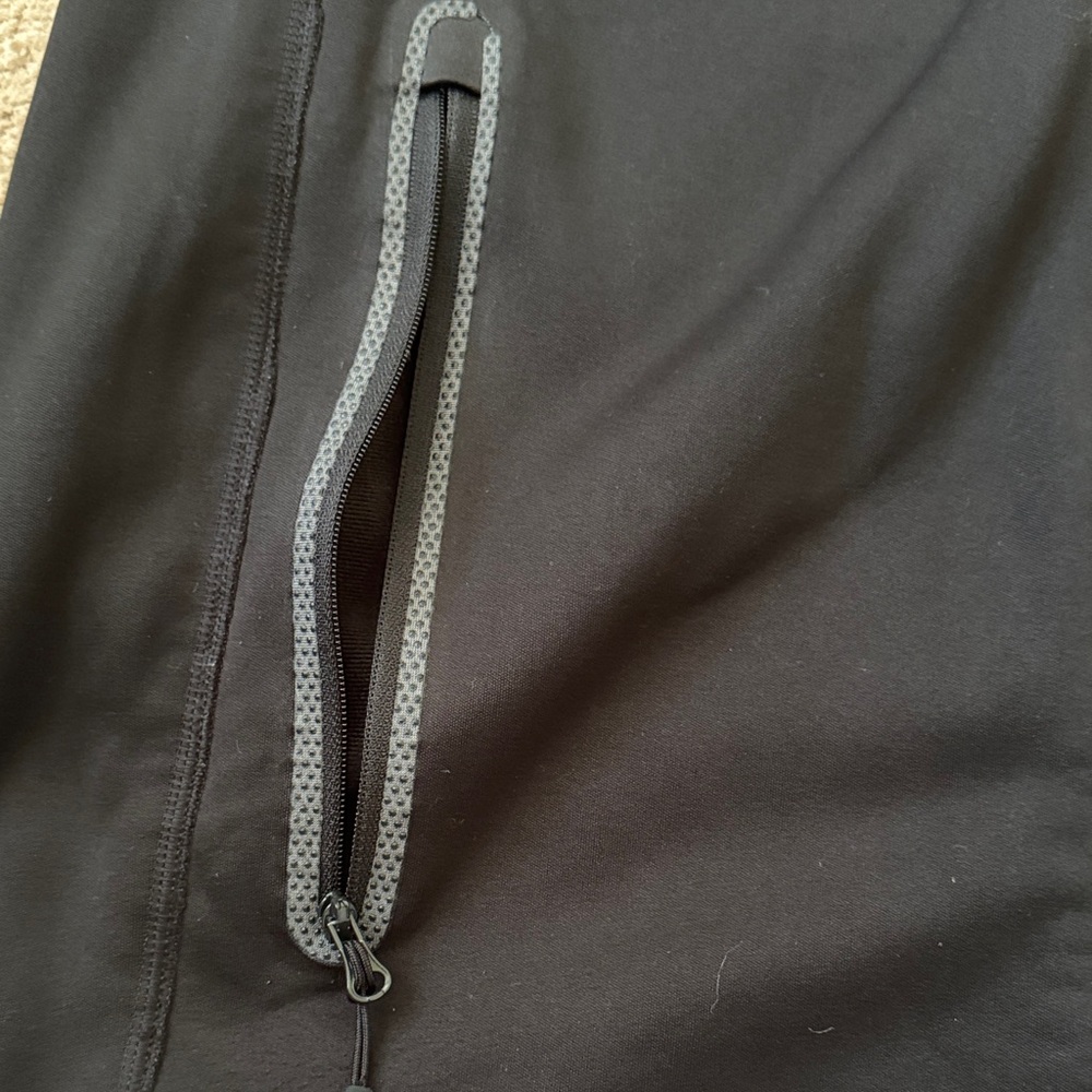 Puma Men's Black Performance Jacket - Picture 4 of 9